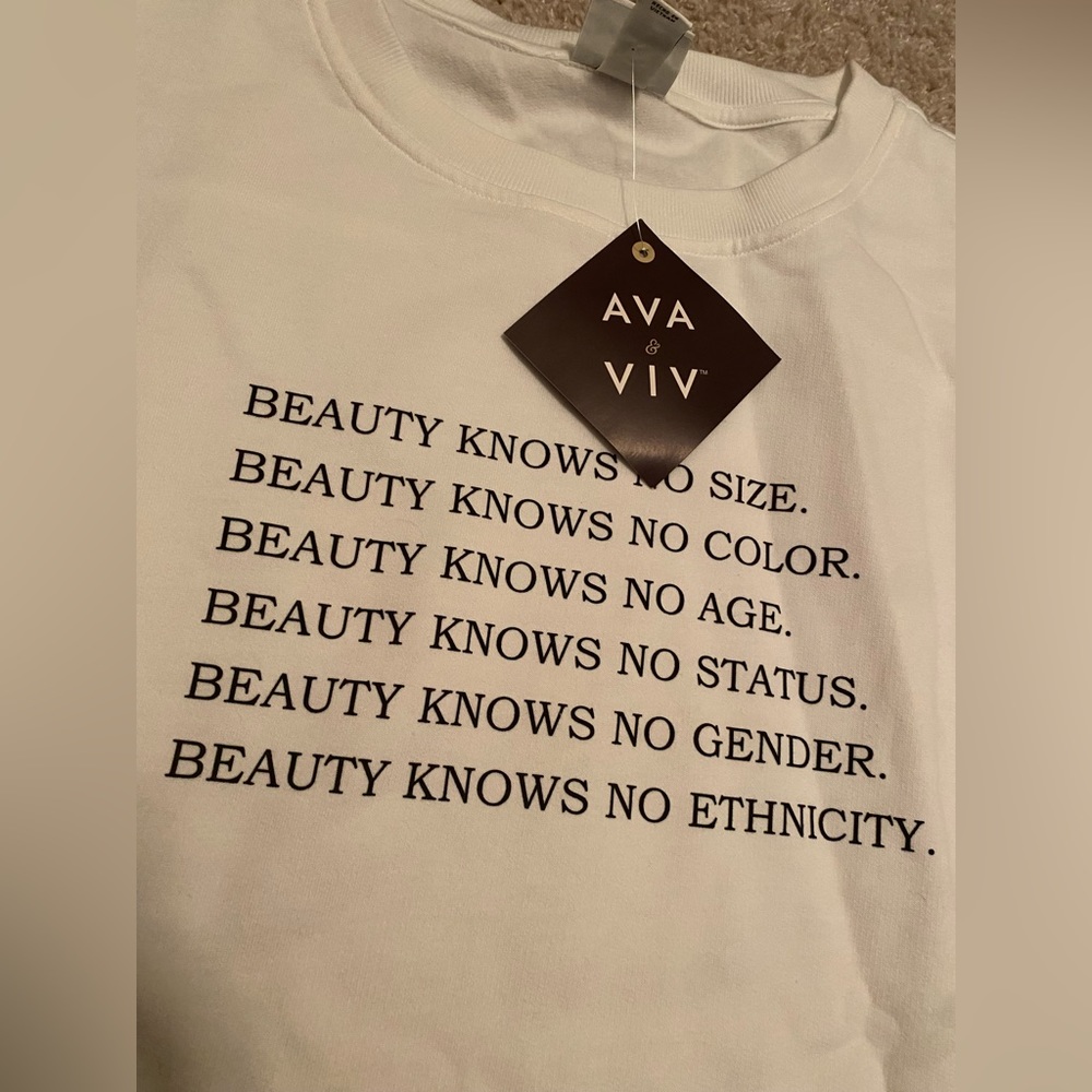 Ava & Viv white Sweatershirt